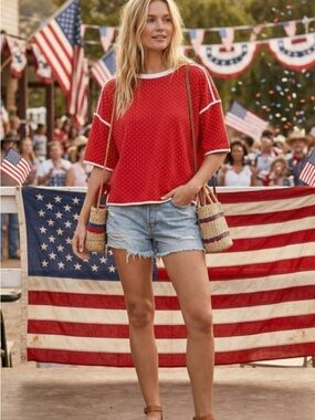 186. Polka dot oversized boxy short sleeve top red white